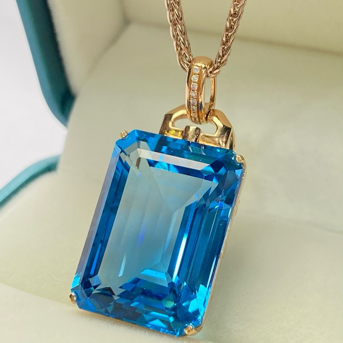 14k Gold 35.25 Ct Natural Topaz & Diamond Pendant( Without Chain ) - 2