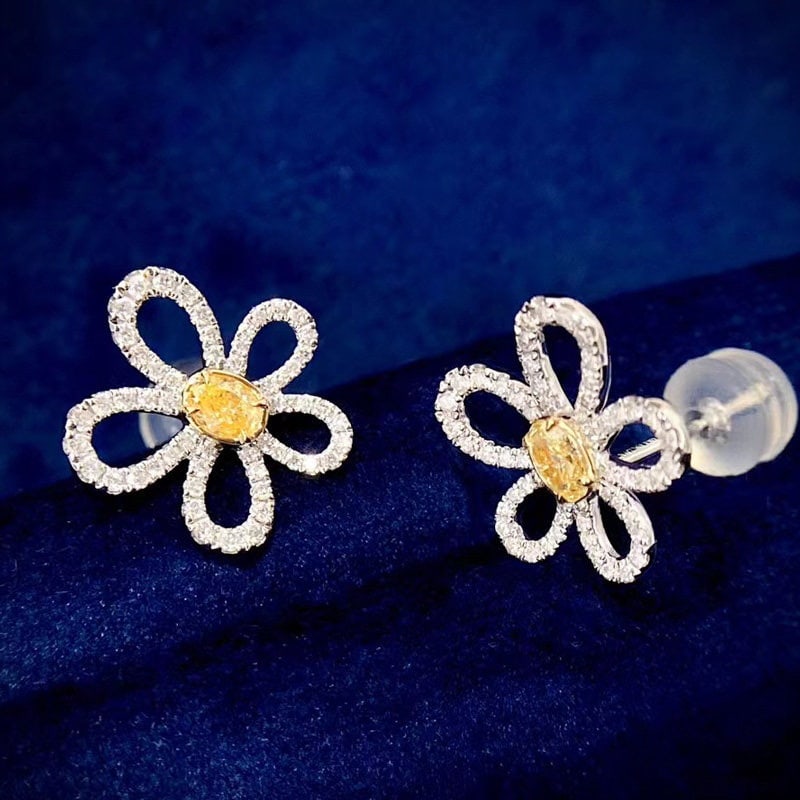 14k Gold 0.50 Ct Natural Color Diamond Earrings - 2