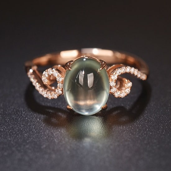 14k Gold 2.09 Ctw Natural Prehnite & Diamond Ring: Ref:231108002 // gold content:14k gold // ring size:7. 25us // // main gemstone:prehnite // shape:oval // carat weight:2. 00ct // color:green // treatment:natural // // adjacent gemstone 2 : diamond