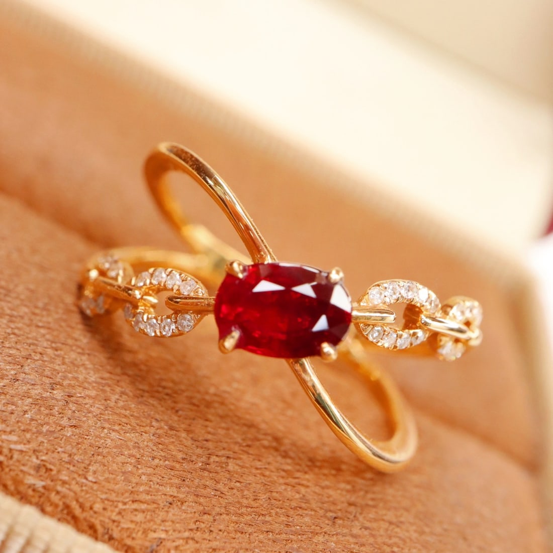 14k Gold 0.98 Ctw Natural Ruby & Diamond Ring: Ref:231108034 // gold content:14k gold // ring size:7. 25us // // main gemstone:ruby // shape:oval // carat weight:0. 88ct // color:pigeonblood red // treatment:natural // // adjacent gemstone 2 :