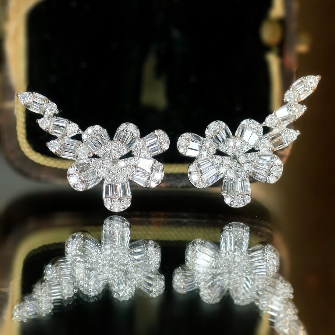 14k Gold 1.1 Ct Natural H Diamond Earrings - 2