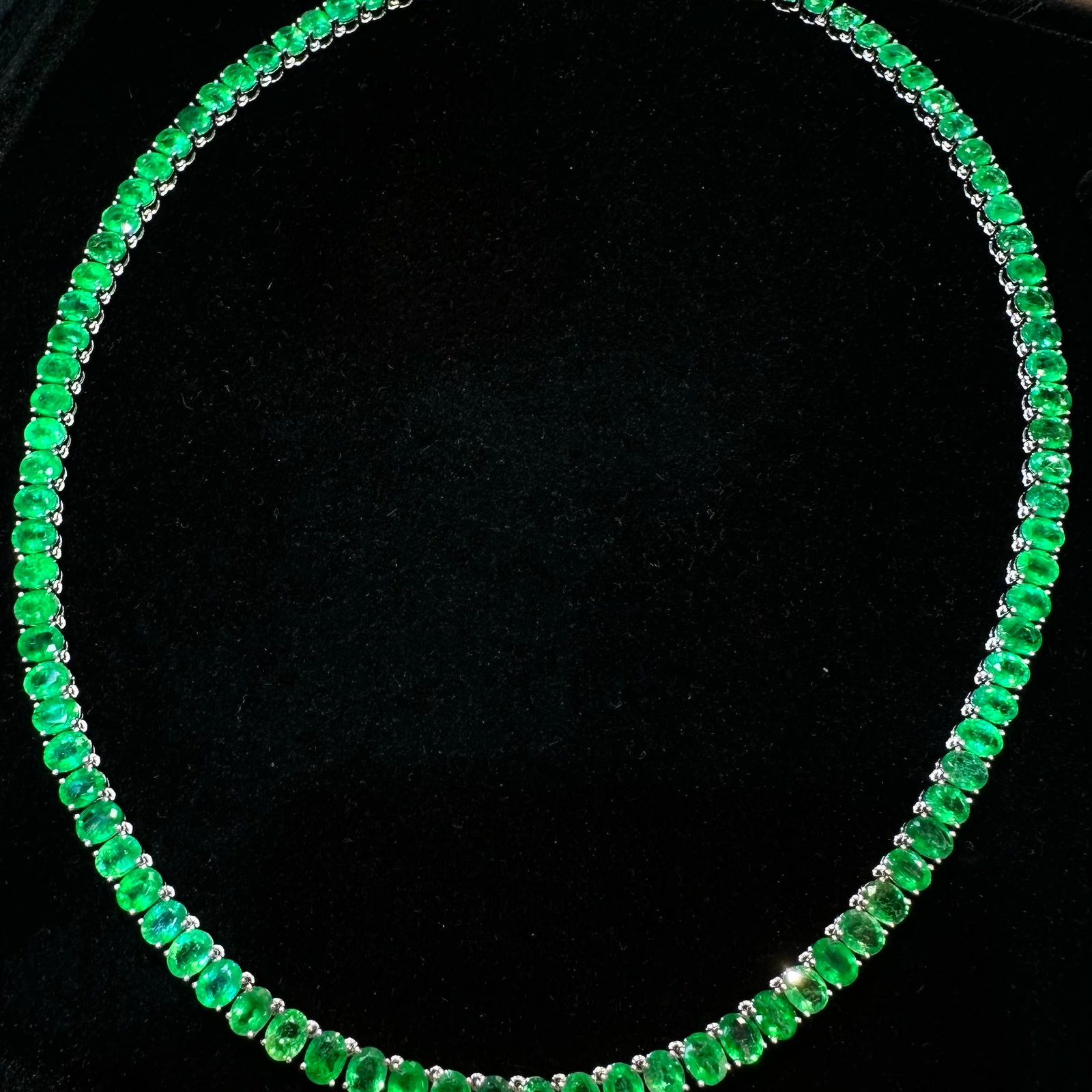 14k Gold 33.55 Ct Natural Emerald Necklace: Ref:231108044 // gold content:14k gold // main gemstone:emerald // shape:oval // carat weight:33. 55ct // color:green // treatment:natural // High Estimate: 50000 Condition: New Low Estimate: 33000