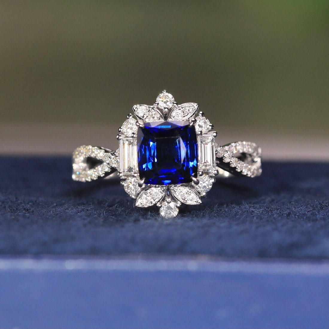 14k Gold 2.13 Ctw Natural Sapphire & Diamond Ring - 2