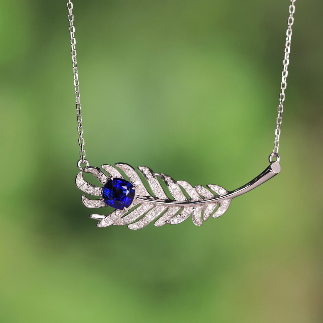 14k Gold 0.49 Ct Natural Sapphire & Diamond Necklace: Ref:231108081 // gold content:14k gold // main gemstone:sapphire // shape:cushion // carat weight:0. 49ct // color:royal blue // treatment:natural // // adjacent gemstone 2 : diamond // shape:round