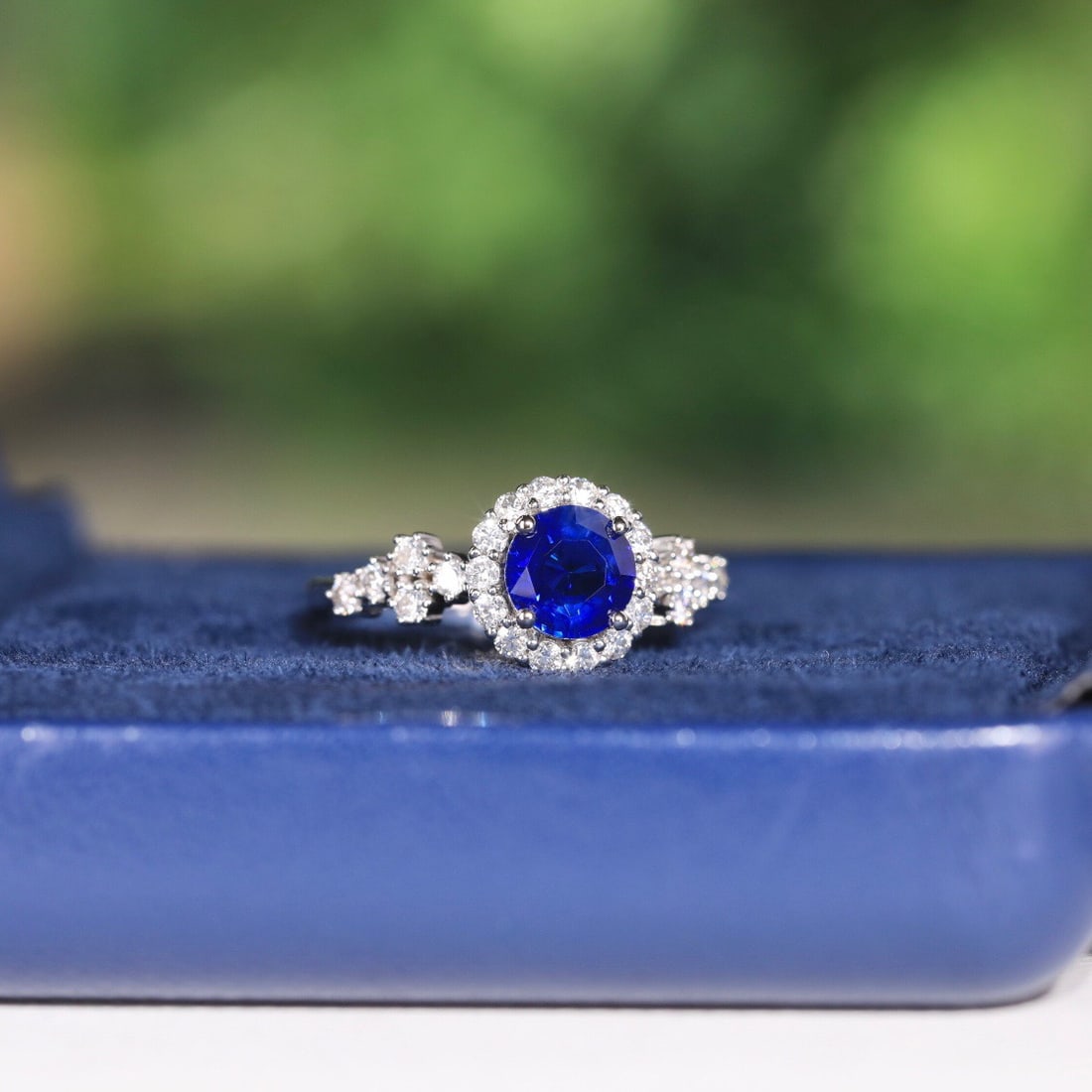 14k Gold 1.52 Ctw Vivid Blue Natural Sapphire & Diamond Ring - 7