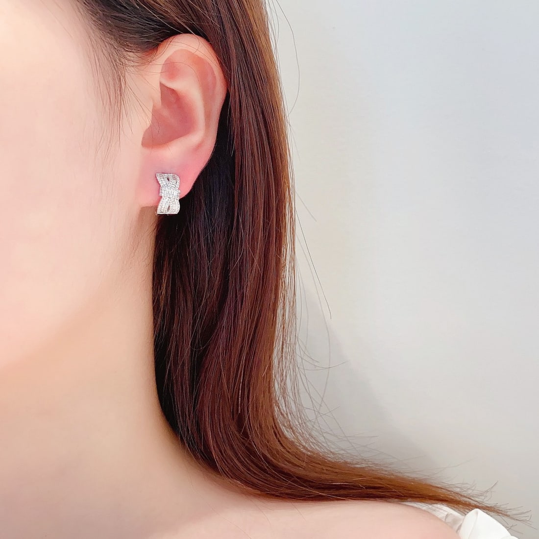 14k Gold 0.65 Ctw Natural H Diamond Earrings - 4
