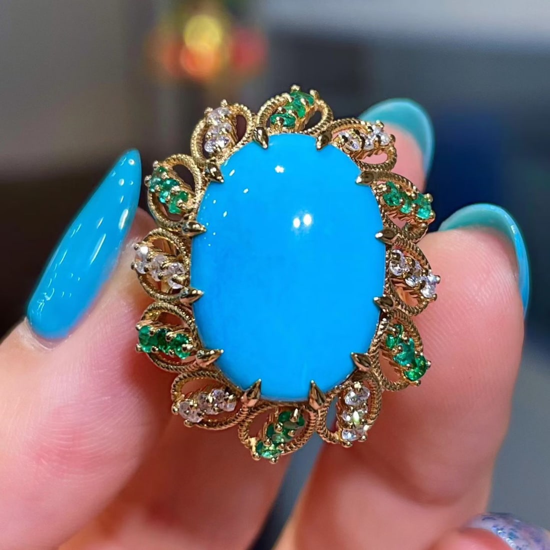 14k Gold 9.33 Ctw Natural Blue Turquoise & Diamond Ring: Ref:231108206 // gold content:14k gold // ring size:7. 25us // // main gemstone:blue turquoise // shape:oval // carat weight:8. 82ct // color:blue // treatment:natural // // adjacent gemstone 2 :
