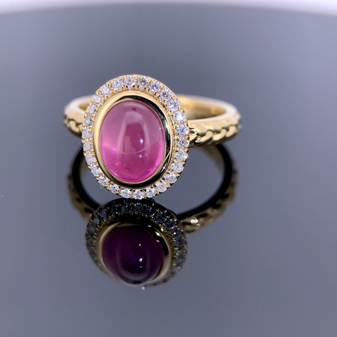 14k Gold 2.45 Ctw Natural Ruby & Diamond Ring: Ref:231108239 // gold content:14k gold // ring size:7. 25us // // main gemstone:ruby // shape:oval // carat weight:2. 25ct // color:red // treatment:natural // // adjacent gemstone 2 : diamond //