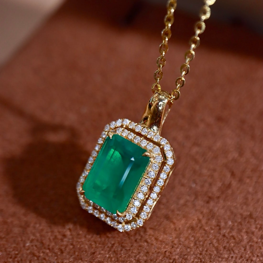 14k Gold 2.33 Ctw Vivid Green Natural Emerald & Diamond Pendant( Without Chain ) - 6