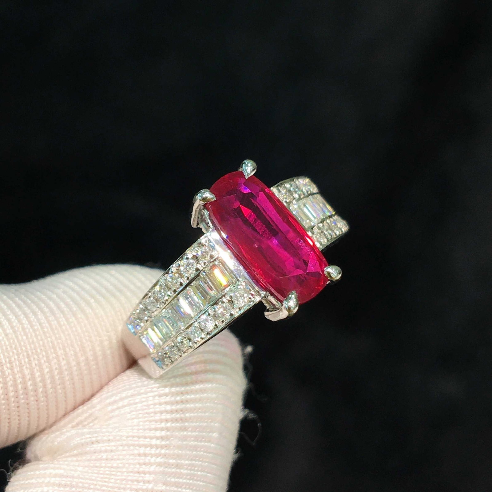 14k Gold 2.37 Ctw Natural Ruby & Diamond Ring - 3