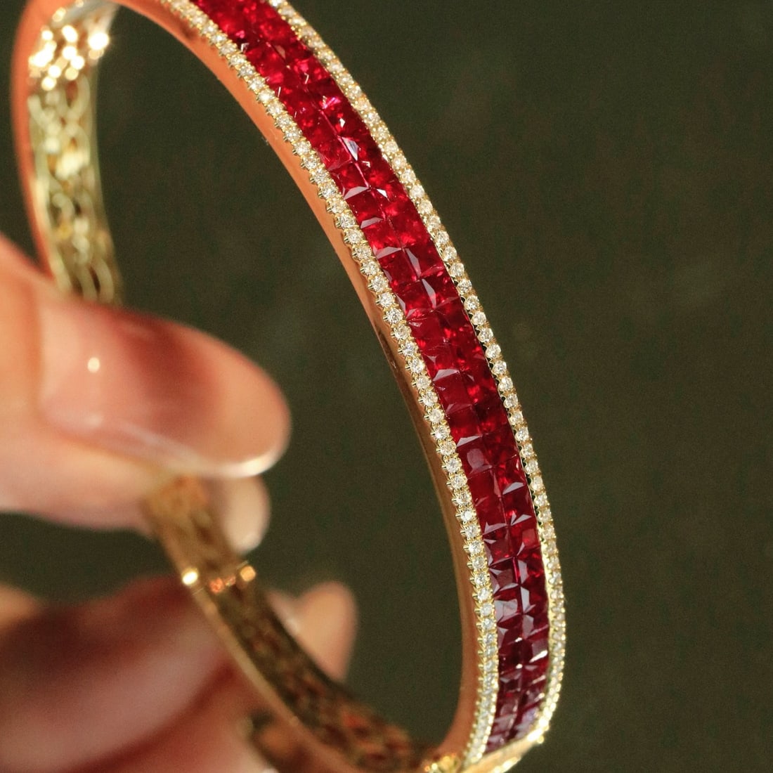 14k Gold 5.24 Ctw Natural Ruby & Diamond Bangle - 4