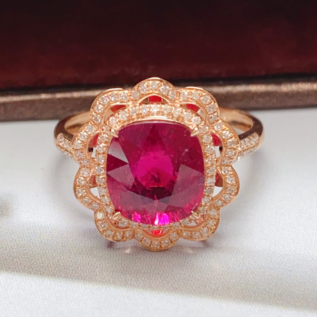 14k Gold 3.10 Ct Natural Tourmaline & Diamond Ring: Ref:231108364 // gold content:14k gold // ring size:7. 25us // // main gemstone:tourmaline // shape:cushion // carat weight:3. 10ct // color:red // treatment:natural // // adjacent gemstone 2 :