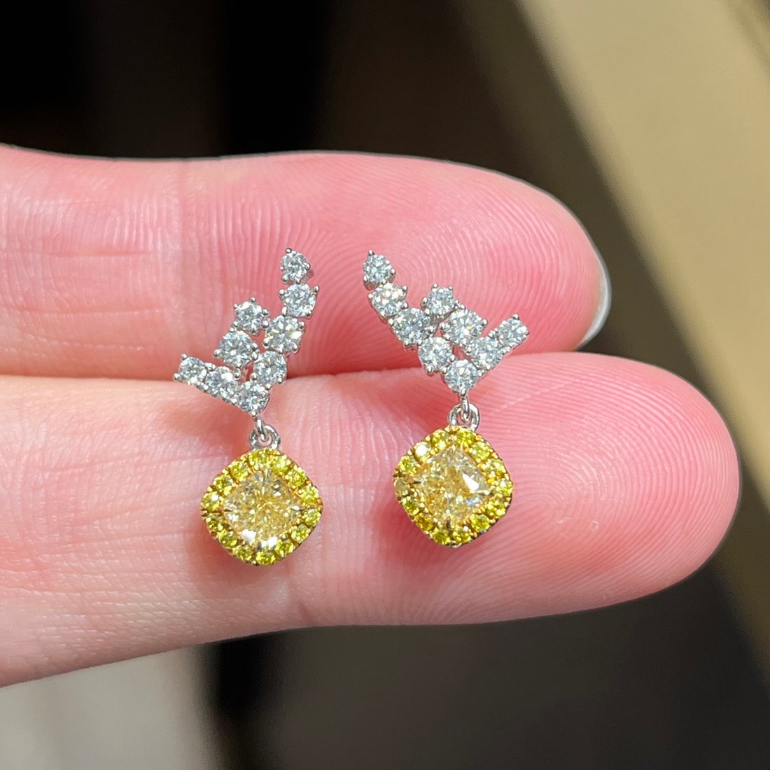14k Gold 0.6 Ct Natural Yellow Diamond & Diamond Earrings - 2