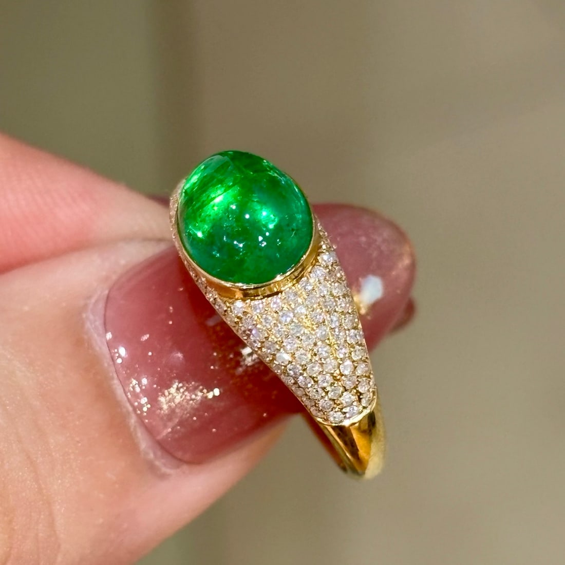 14k Gold 2.1 Ct Vivid Green Natural Emerald & Diamond Ring - 5