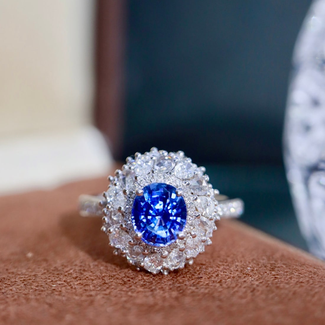 14k Gold 2.18 Ctw Natural Sapphire & Diamond Ring: Ref:231108389 // gold content:14k gold // ring size:7. 25us // // main gemstone:sapphire // shape:oval // carat weight:1. 2ct // color:blue // treatment:natural // // adjacent gemstone 2 : diamond //