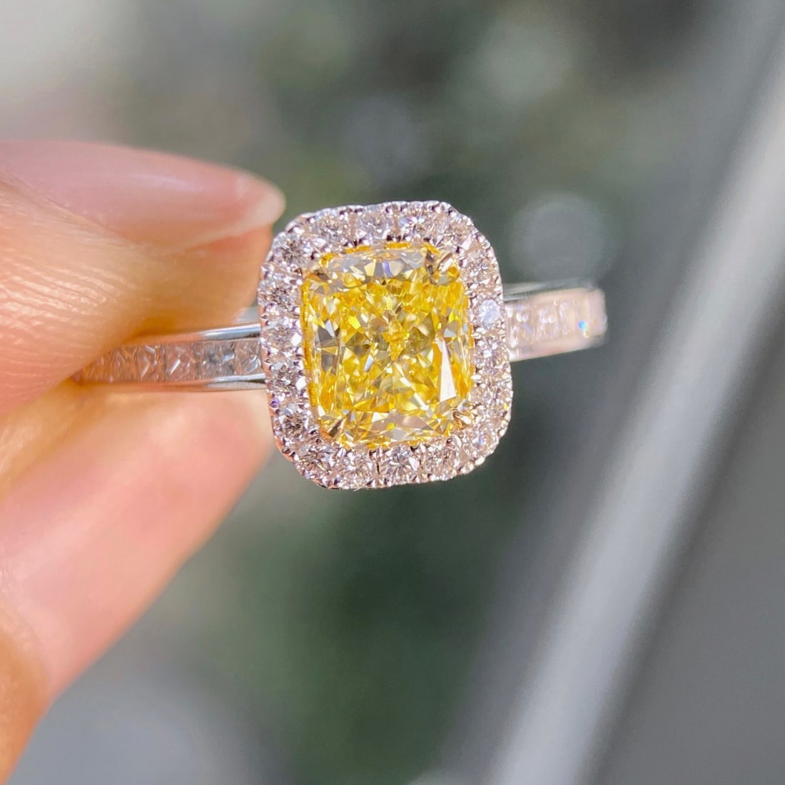 Gia Certified 14k Gold 1.57 Ctw Natural Yellow Diamond & Diamond Ring - 2