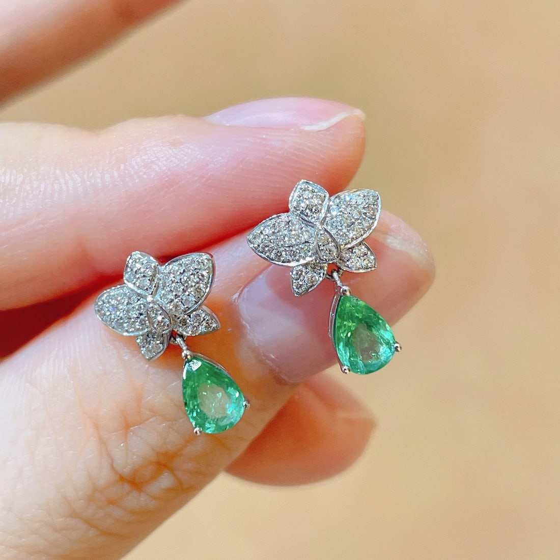 14k Gold 1.11 Ctw Natural Emerald & Diamond Earrings - 2