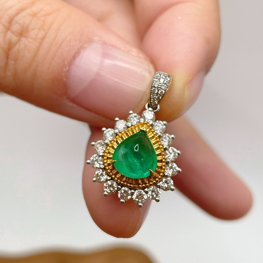 14k Gold 2.01 Ctw Vivid Green Natural Emerald & Diamond Pendant( Without Chain ) - 3