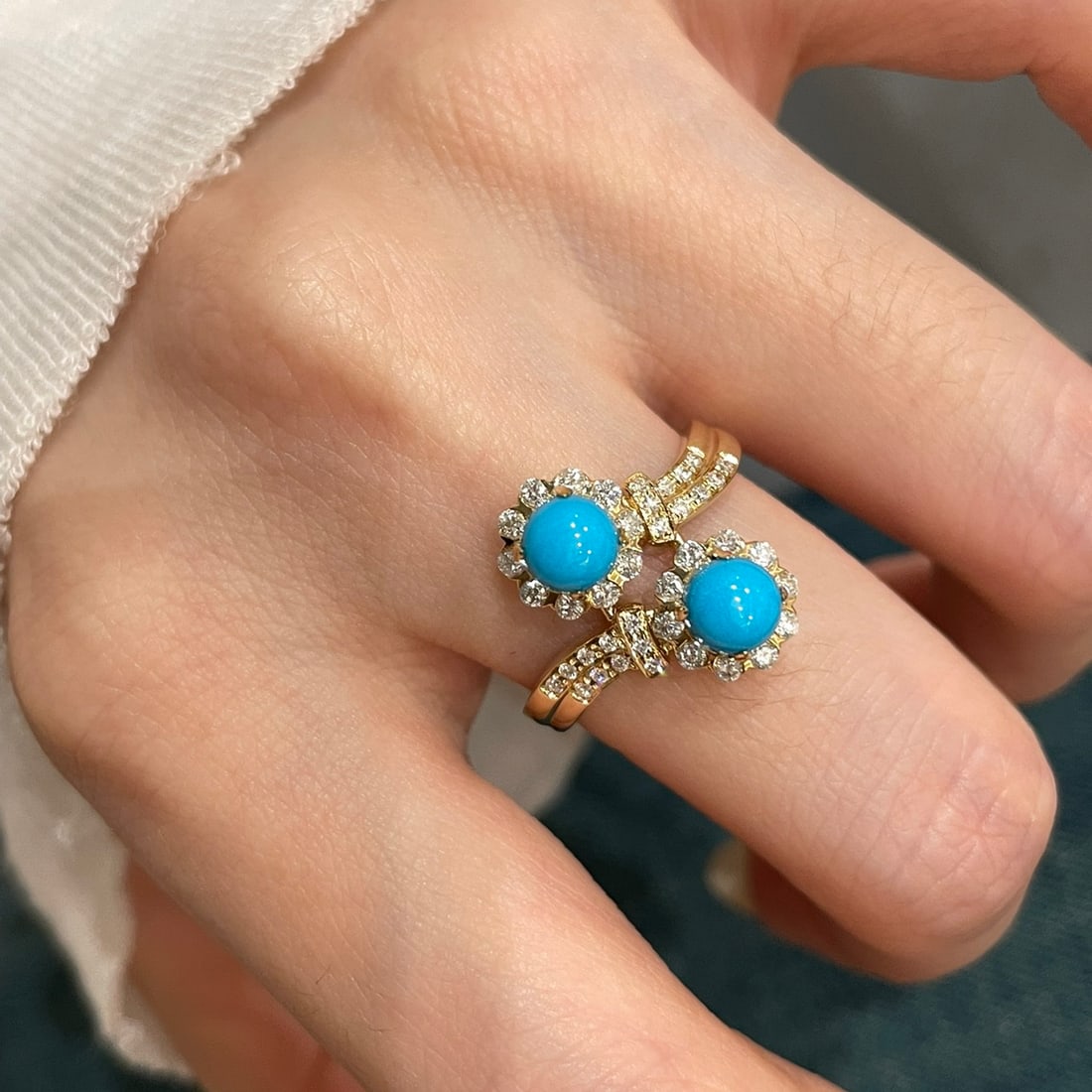 14k Gold 1.2 Ct Natural Blue Turquoise & Diamond Ring: Ref:231108442 // gold content:14k gold // ring size:7. 25us // // main gemstone:blue turquoise // shape:round // carat weight:1. 2ct // color:blue // treatment:natural // cut grade:g // // adjacent ge