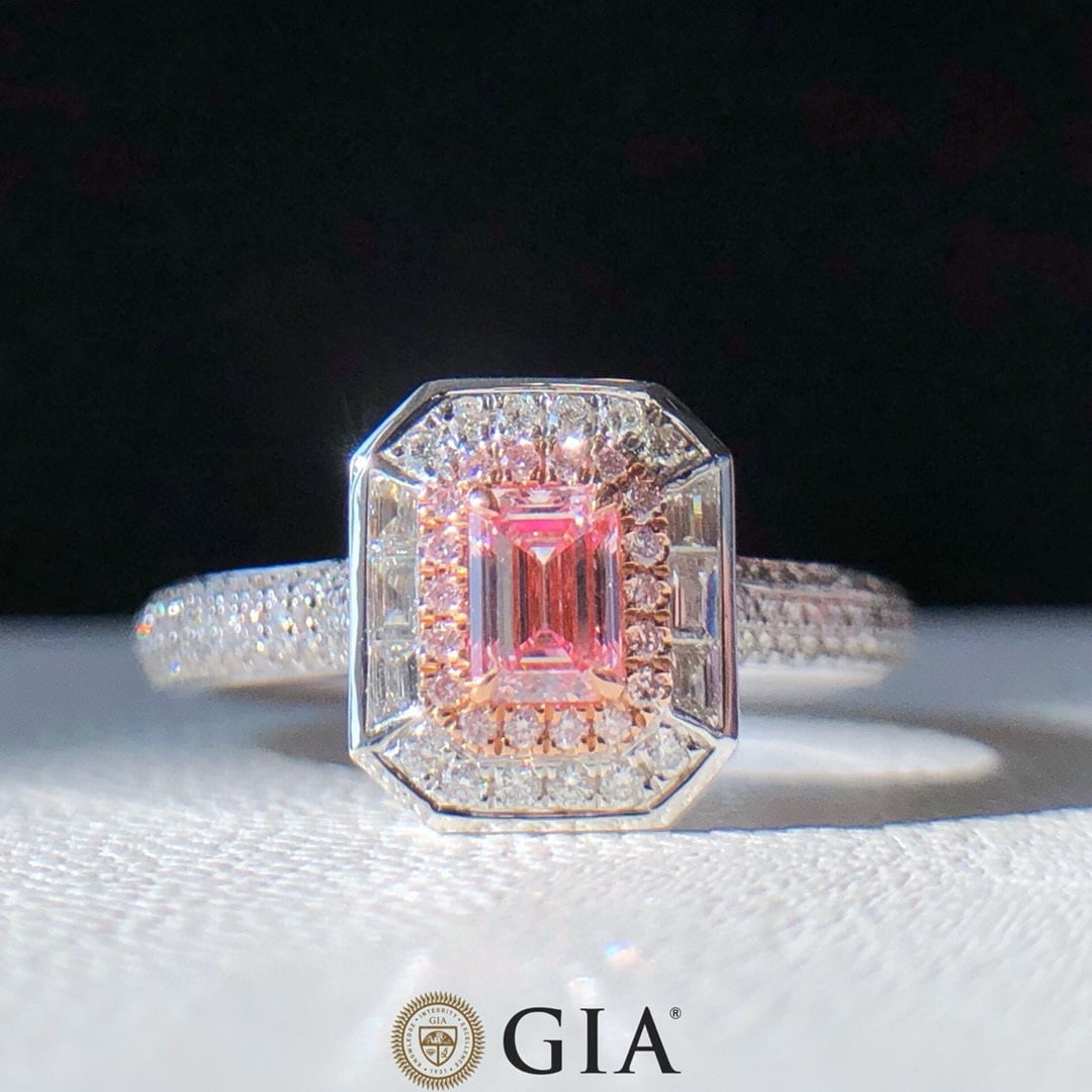 Gia Certified 14k Gold 0.66 Ctw Natural Pink Diamond & Diamond Ring/pendant( Without Chain ): Ref:231111044 // gold content:14k gold // ring size:7. 25us // // main gemstone:pink diamond // certified:gia // shape:emerald // carat weight:0. 31ct // clarity grade:vs2 // color:pink //