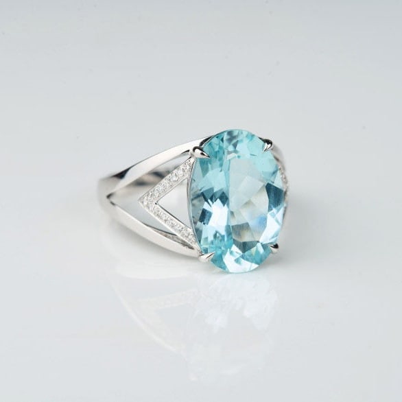 14k Gold 5.0 Ct Natural Aquamarine & Diamond Ring - 7