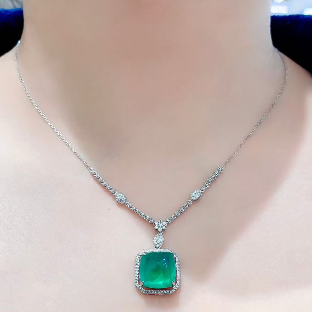 14k Gold 8.95 Ctw Natural Emerald & Diamond Necklace - 6