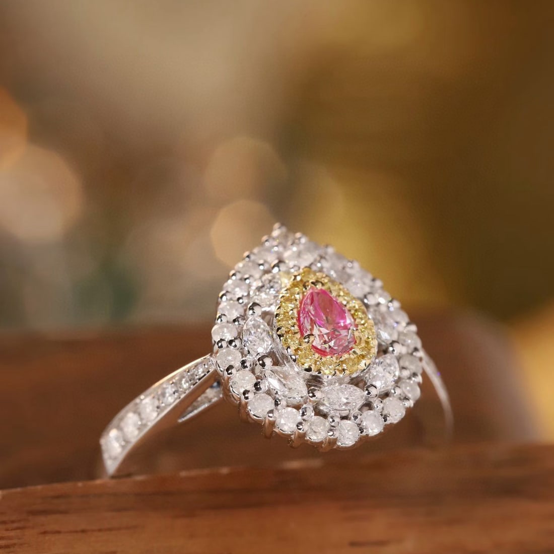 14k Gold 0.78 Ctw Natural Pink Diamond & Diamond Ring - 7