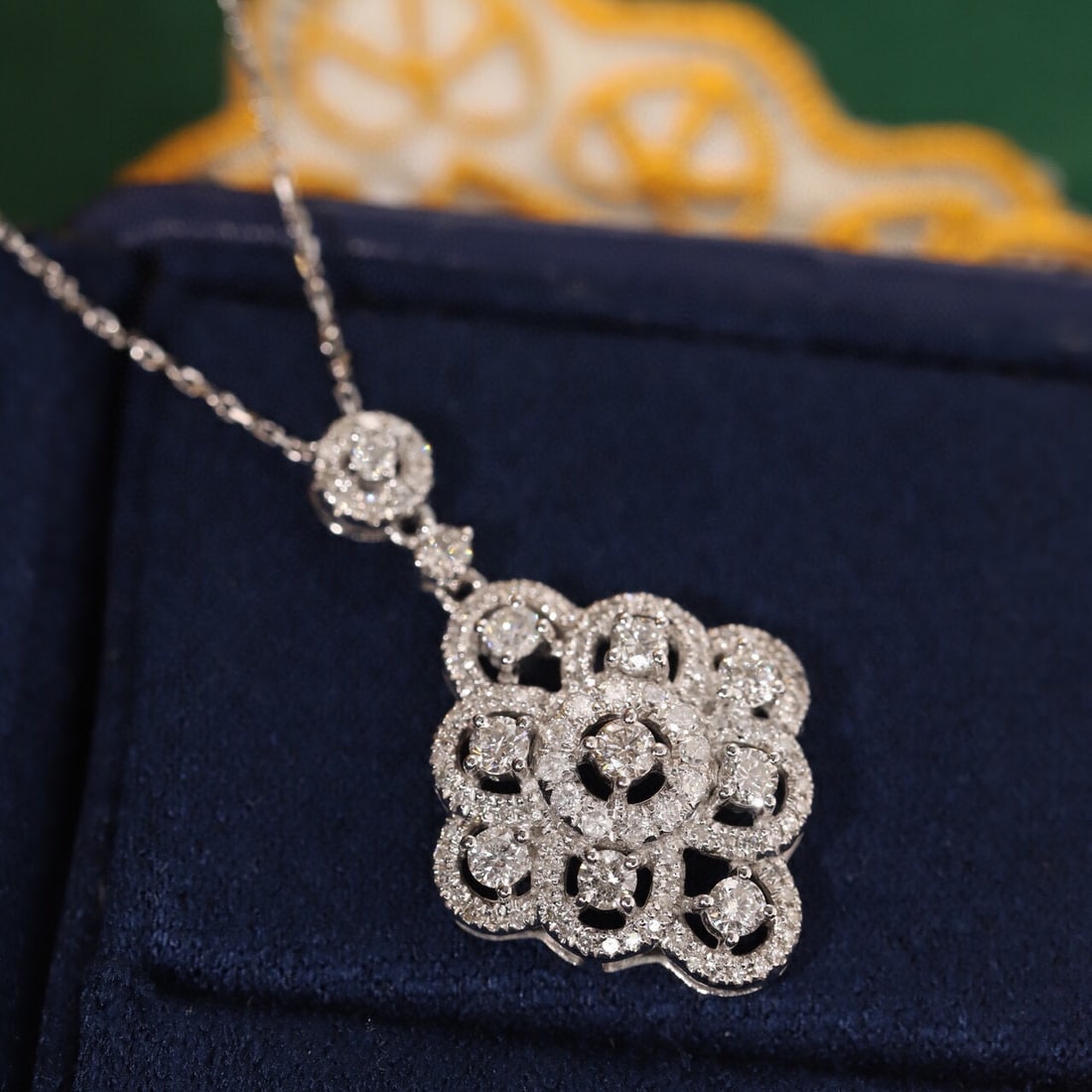 14k Gold 0.85 Ct Natural H Diamond Necklace - 2