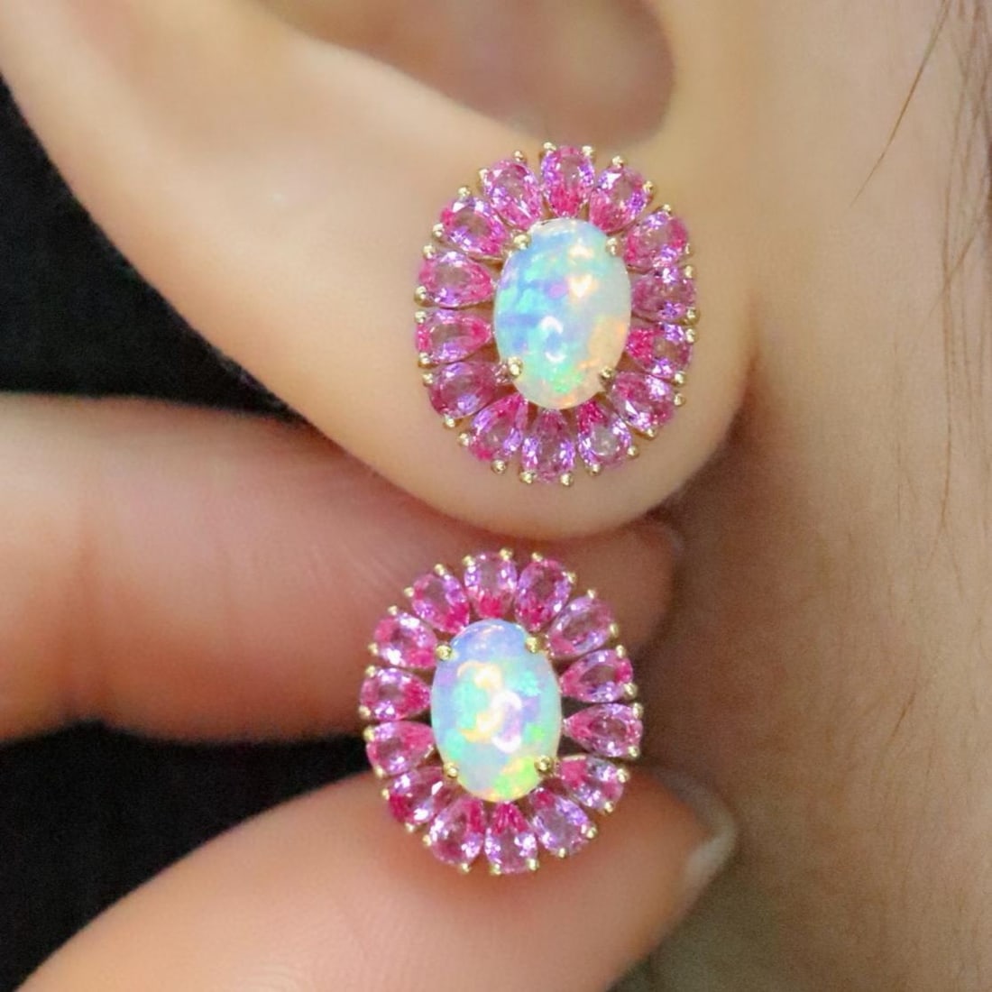 14k Gold 2.89 Ctw Natural Opal & Sapphire Earrings: Ref:231111157 // gold content:14k gold // main gemstone:opal // shape:oval // carat weight:0. 85ct // color:color // treatment:natural // // adjacent gemstone 2 : sapphire // number of stones:30 //