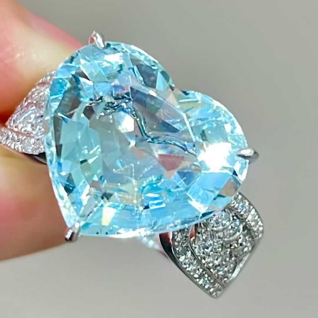 14k Gold 5.28 Ct Natural Aquamarine & Diamond Ring - 5