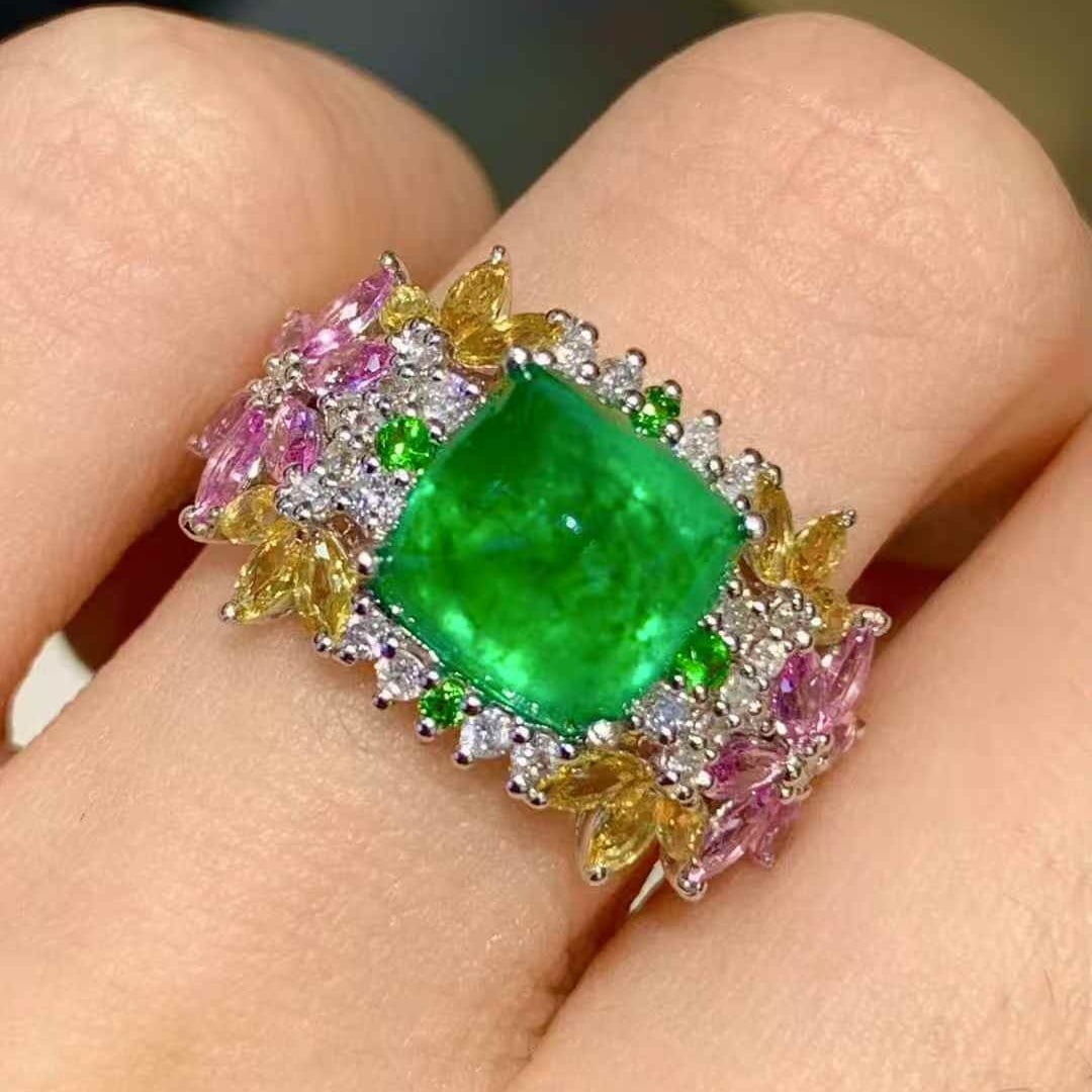 14k Gold 3.1 Ct Natural Emerald & Diamond Ring - 4