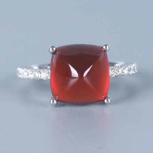 14k Gold 5.19 Ctw Natural Garnet & Diamond Ring: Ref:231112017 // gold content:14k gold // ring size:7. 25us // // main gemstone:garnet // shape:sugar-loaf // carat weight:5ct // color:red // treatment:natural // // adjacent gemstone 2 : diamond //