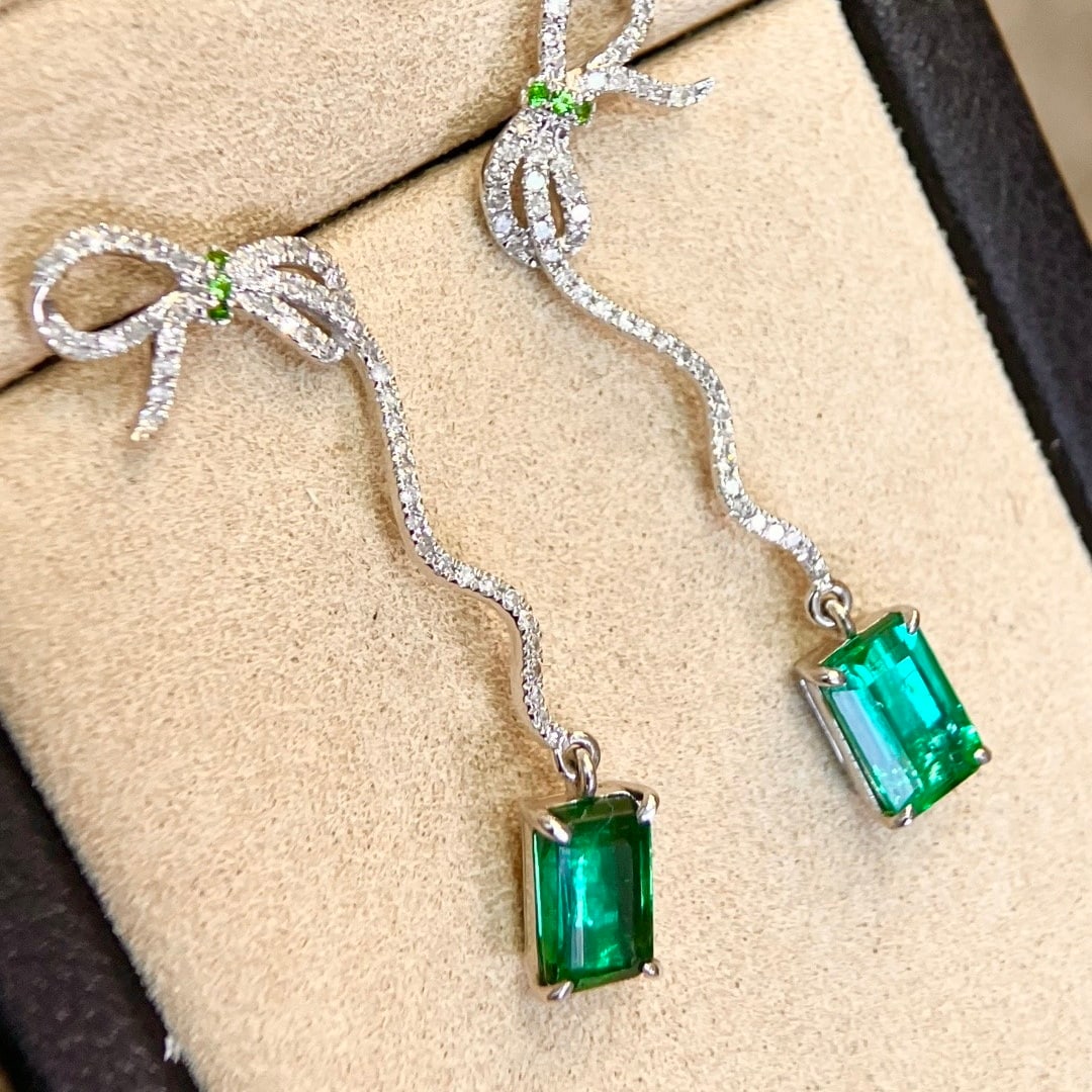 14k Gold 2.84 Ctw Vivid Green Natural Emerald & Diamond Earrings - 3