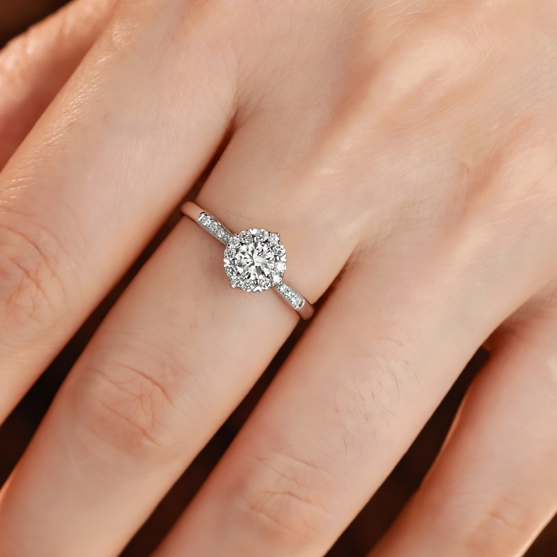 14k Gold 0.3 Ct Natural H Diamond Ring - 4