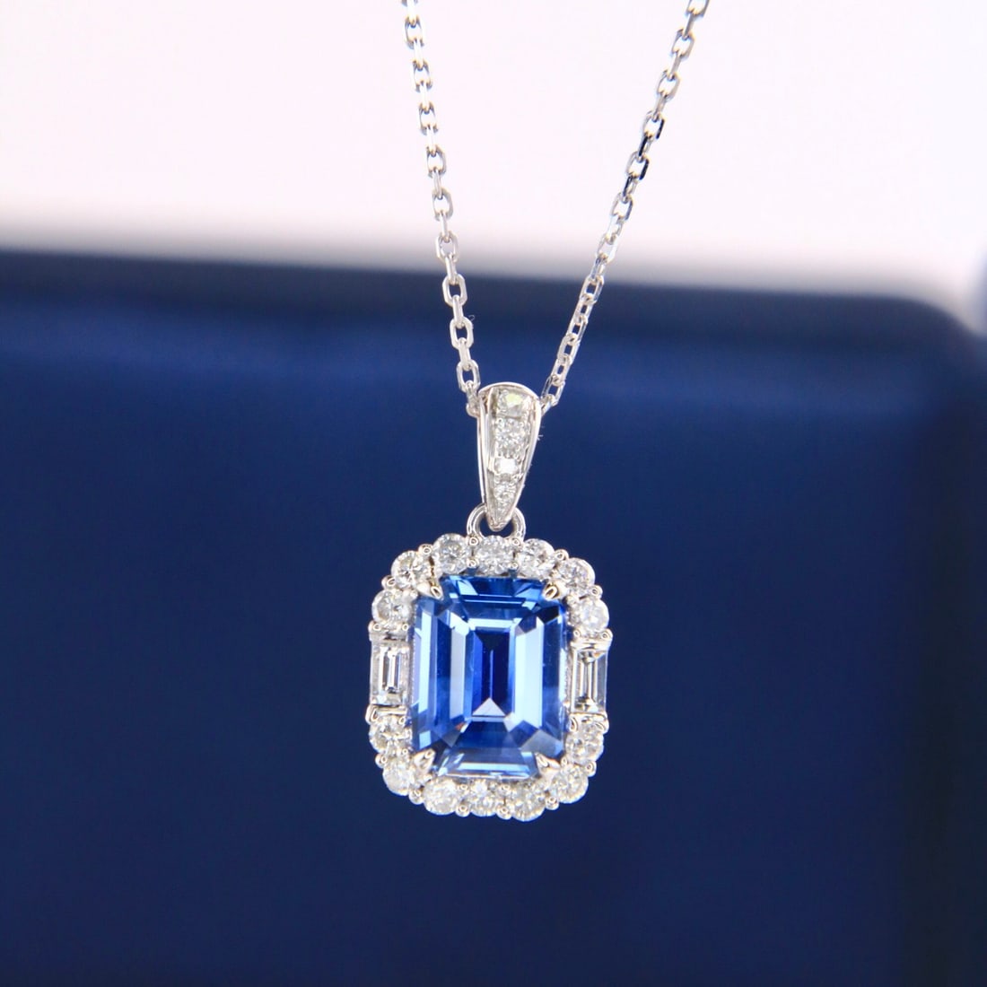 14k Gold 1.88 Ctw Natural Sapphire & Diamond Pendant( Without Chain ): Ref:231112152 // gold content:14k gold // main gemstone:sapphire // shape:octagonal // carat weight:1. 59ct // color:blue // treatment:natural // // adjacent gemstone 2 : diamond // shape:multiple //