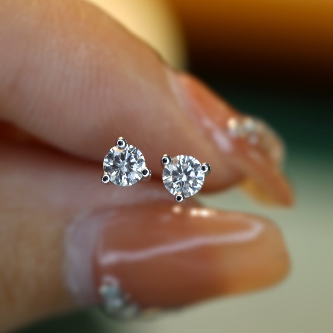 14k Gold 1.4 Ct Natural H Diamond Earrings - 5