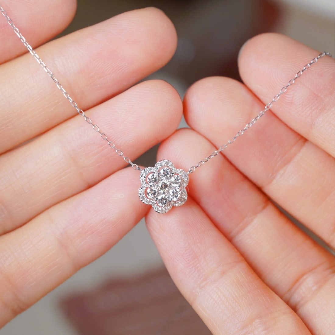 14k Gold 0.58 Ct Natural H Diamond Necklace - 2