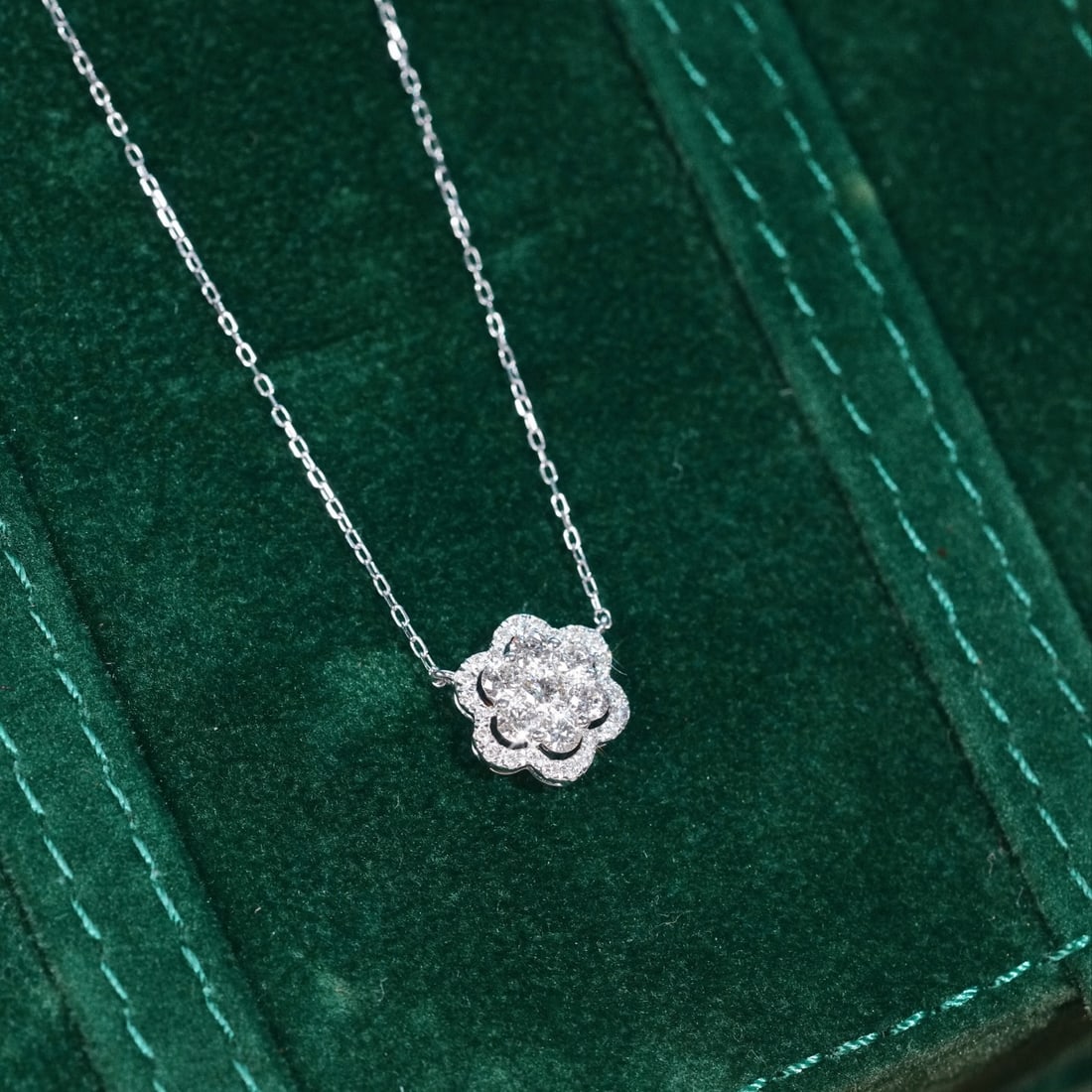 14k Gold 0.58 Ct Natural H Diamond Necklace - 7