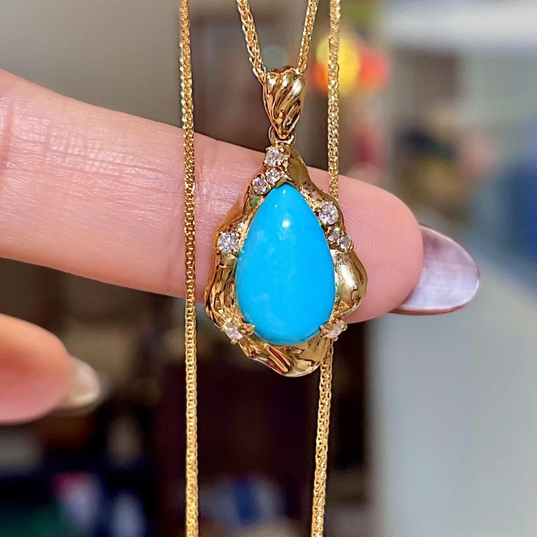 14k Gold 3.21 Ctw Natural Blue Turquoise & Diamond Pendant( Without Chain ): Ref:231112175 // gold content:14k gold // main gemstone:blue turquoise // shape:pear // carat weight:3. 09ct // color:blue // treatment:natural // // adjacent gemstone 2 : diamond // shape:round //