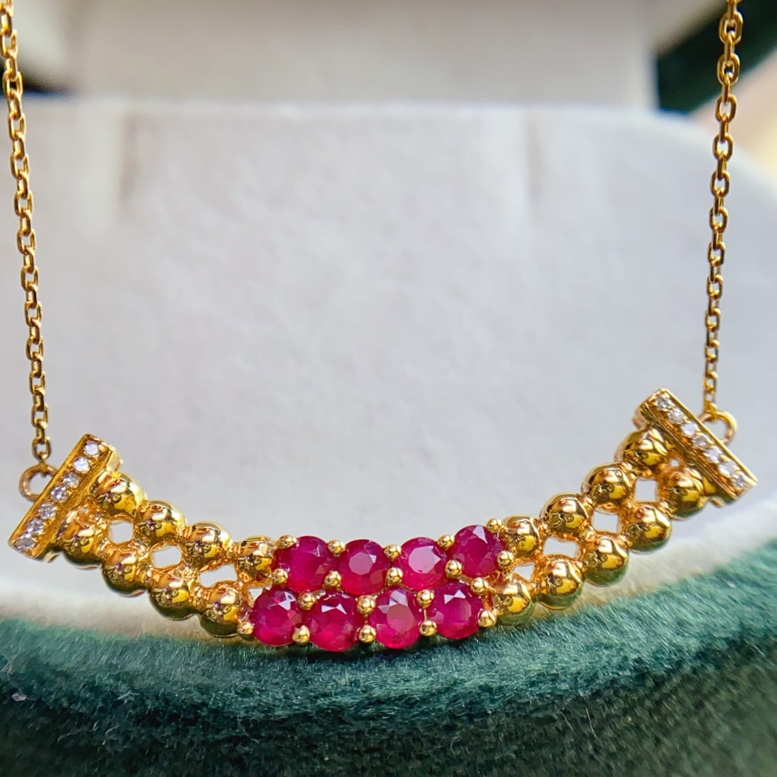 14k Gold 0.88 Ct Natural Ruby & Diamond Necklace: Ref:231112188 // gold content:14k gold // main gemstone:ruby // shape:round // carat weight:0. 88ct // color:red // treatment:natural // cut grade:g // // adjacent gemstone 2 : diamond // number of