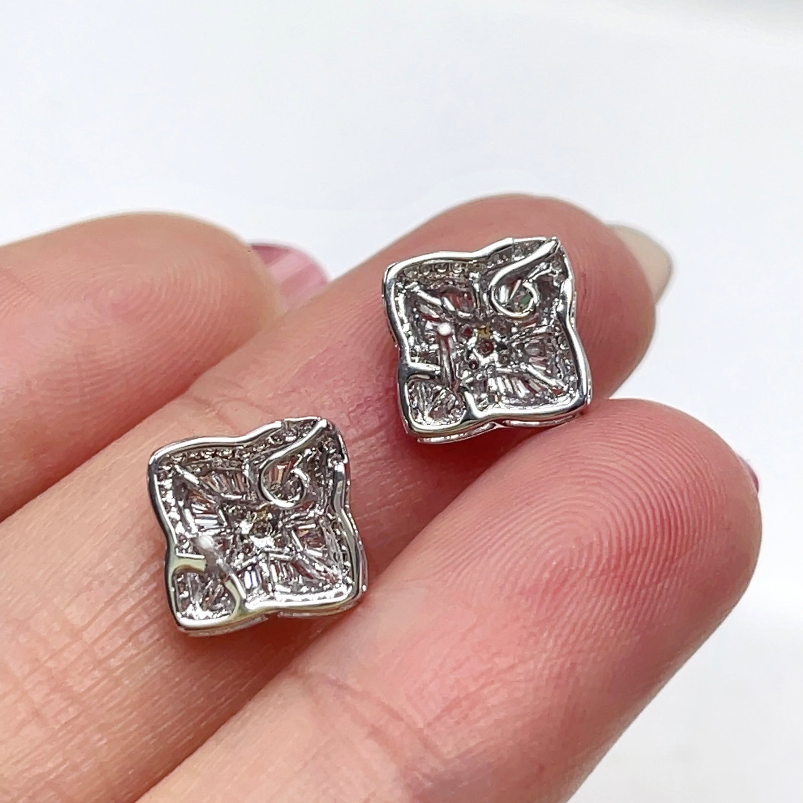 14k Gold 0.34 Ct Natural H Diamond Earrings - 6