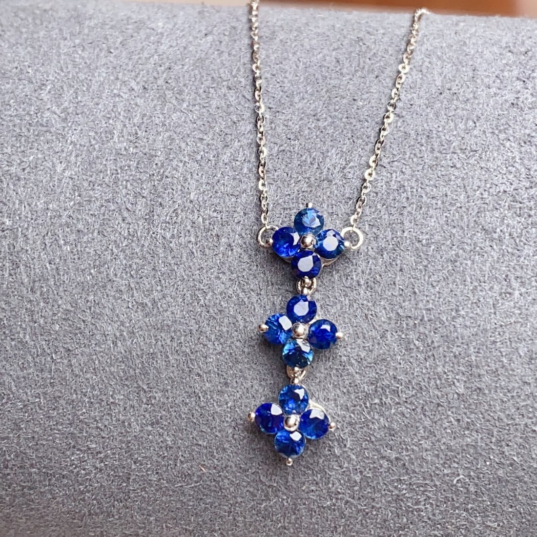 14k Gold 1.20 Ct Natural Sapphire Necklace - 3