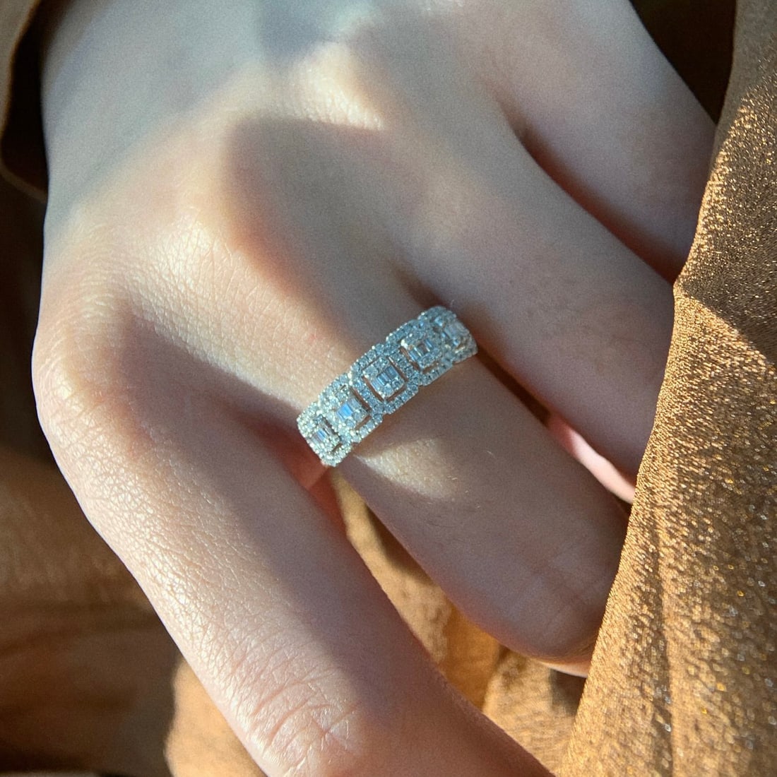 14k Gold 0.32 Ct Natural H Diamond Ring - 4