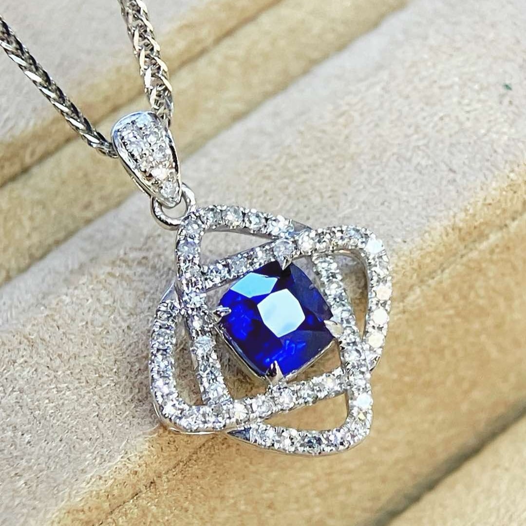 14k Gold 1.13 Ctw Natural Sapphire & Diamond Pendant( Without Chain ): Ref:231112263 // gold content:14k gold // main gemstone:sapphire // shape:cushion // carat weight:0. 86ct // color:royal blue // treatment:natural // // adjacent gemstone 2 : diamond // shape:round