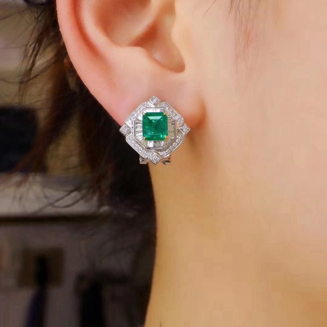 14k Gold 2.27 Ctw Vivid Green Natural Emerald & Diamond Earrings - 5