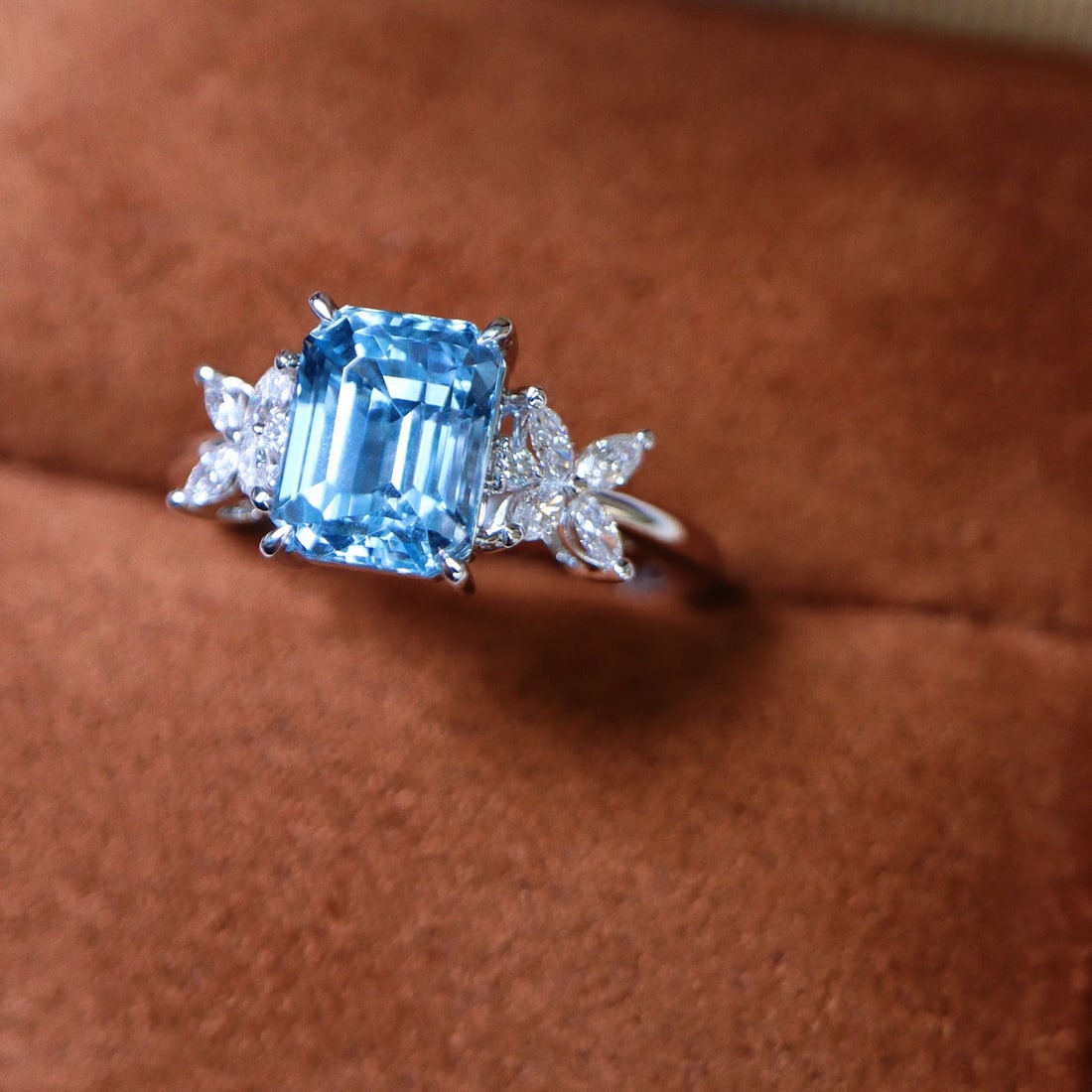 14k Gold 2.36 Ctw Natural Aquamarine & Diamond Ring - 2