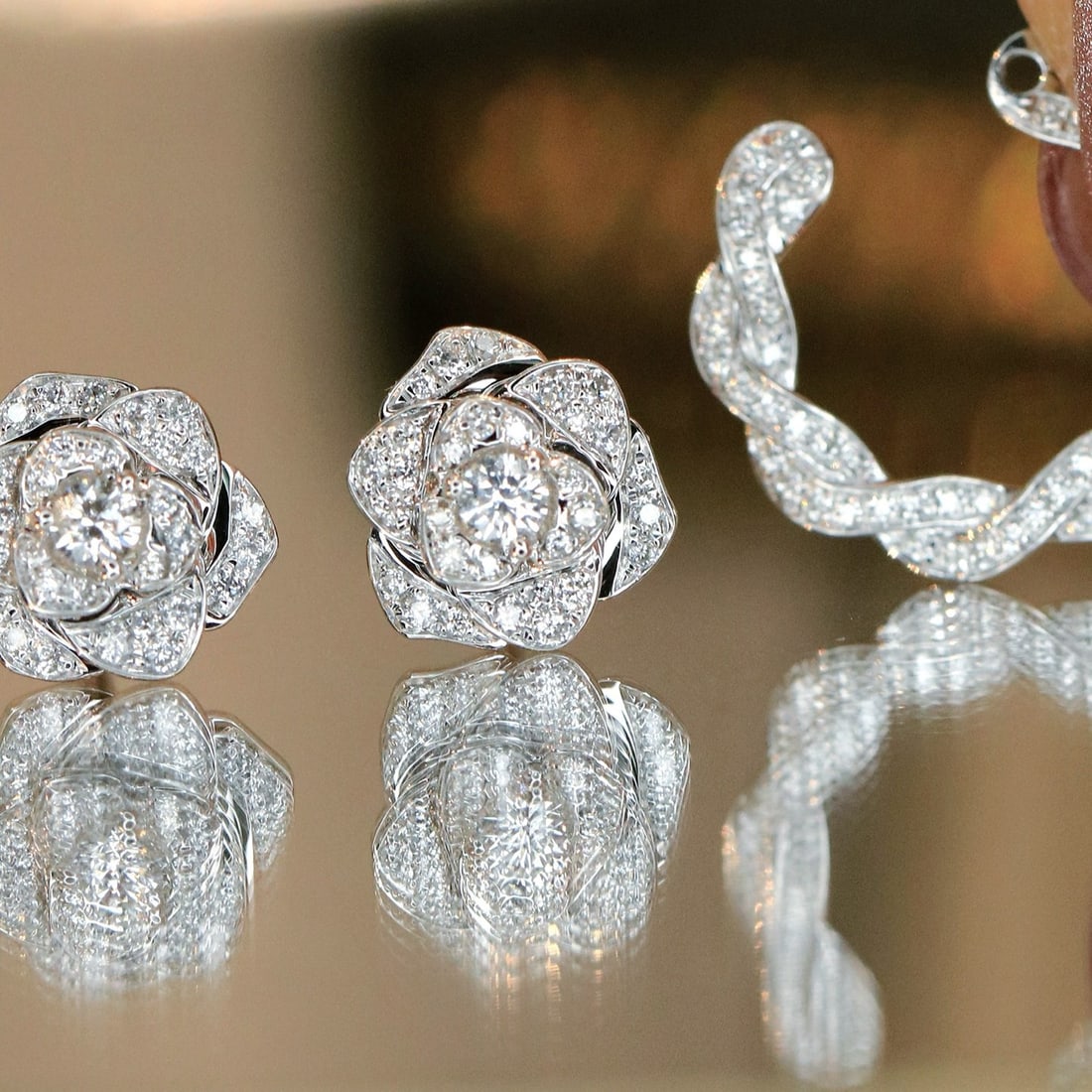 14k Gold 0.46 Ct Natural H Diamond Earrings - 7