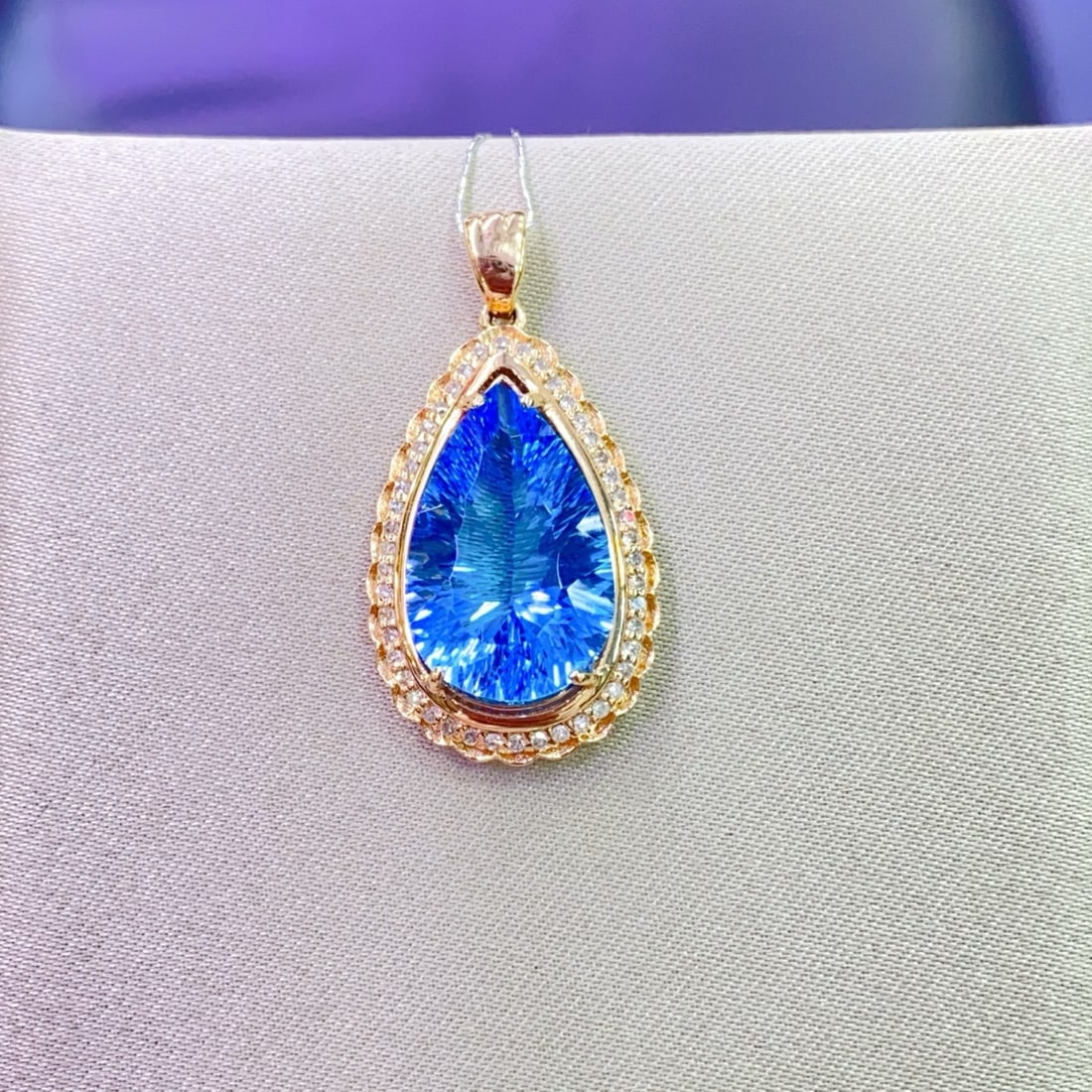 14k Gold 6.8 Ct Natural Topaz & Diamond Pendant( Without Chain ) - 2