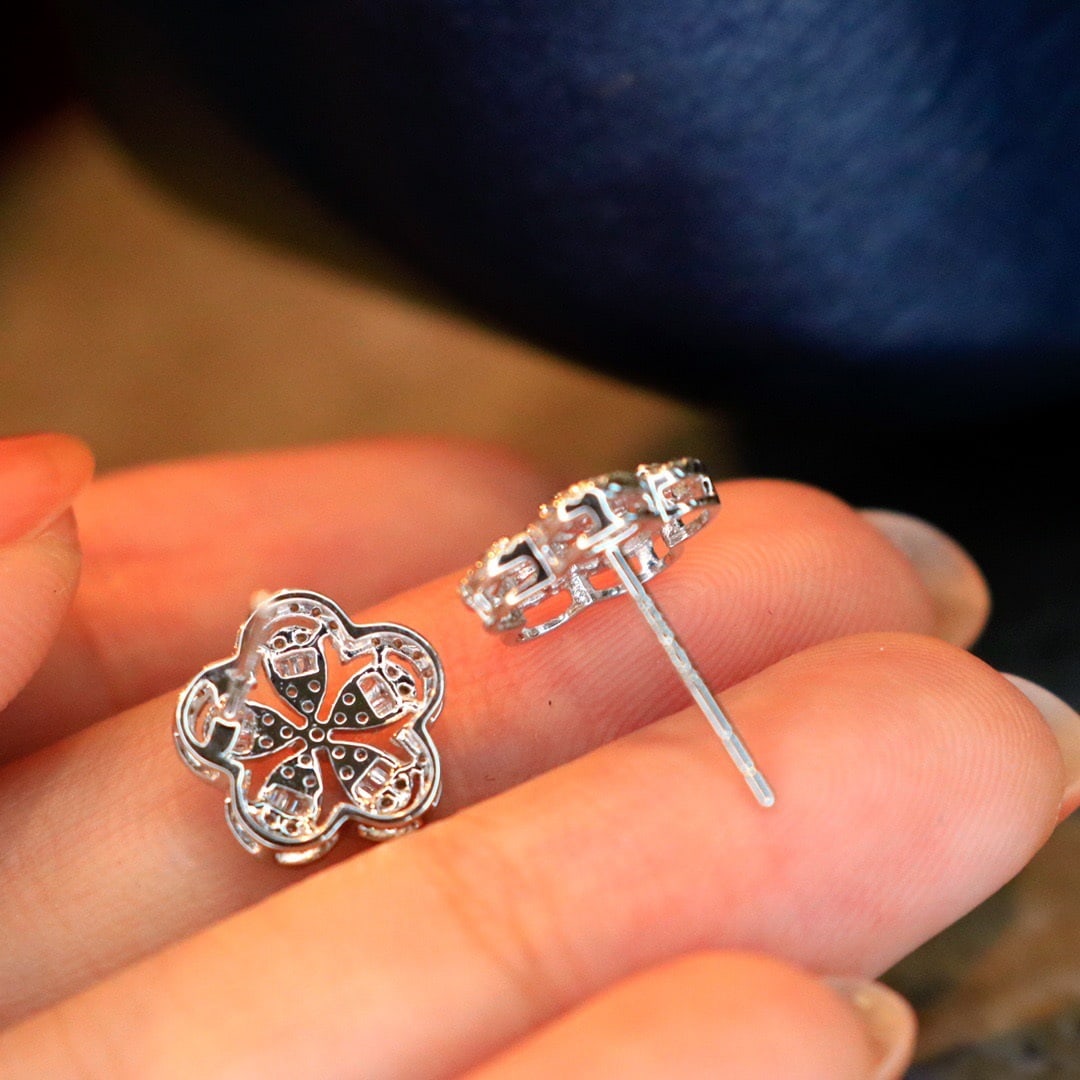14k Gold 0.32 Ct Natural H Diamond Earrings - 2