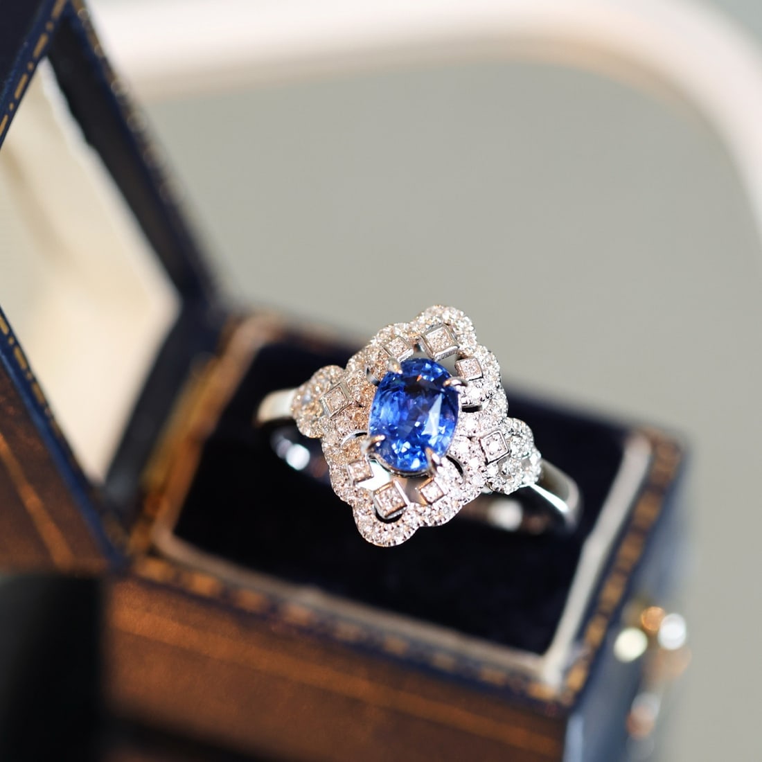 14k Gold 1.51 Ctw Natural Sapphire & Diamond Ring: Ref:231112349 // gold content:14k gold // ring size:7. 25us // // main gemstone:sapphire // shape:oval // carat weight:1. 24ct // color:blue // treatment:natural // // adjacent gemstone 2 : diamond